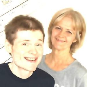 Meet your Posher, Sharon